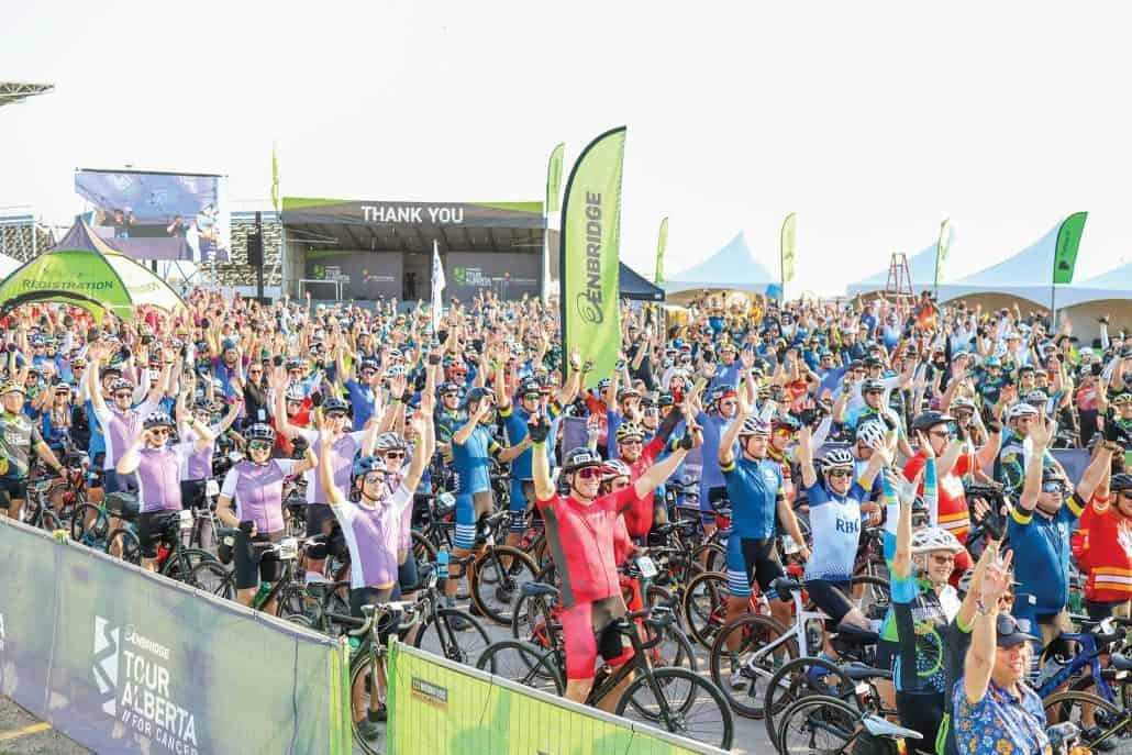 അതിജീവിതരുടെ പോരാട്ടം: ആൽബെർട്ട കാൻസർ ഫൗണ്ടേഷനായി സൈക്കിൾ ചവിട്ടി 1700 പേർ; സമാഹരിച്ചത് 9 മില്യൺ ഡോളർ!