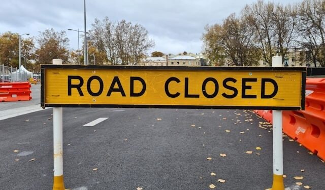 ടെമിസ്കാമിംഗ് ഷോർസിൽ വാഹനാപകടം: ലേക്ക്ഷോർ റോഡ് ഭാഗികമായി അടച്ചു