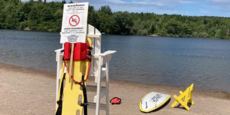 മുന്നറിയിപ്പ്! സെന്റ് ജോണിലെ ലില്ലി തടാകത്തിൽ ബാക്ടീരിയ; നീന്തൽ നിരോധിച്ചു! 1 മുന്നറിയിപ്പ്! സെന്റ് ജോണിലെ ലില്ലി തടാകത്തിൽ ബാക്ടീരിയ; നീന്തൽ നിരോധിച്ചു!