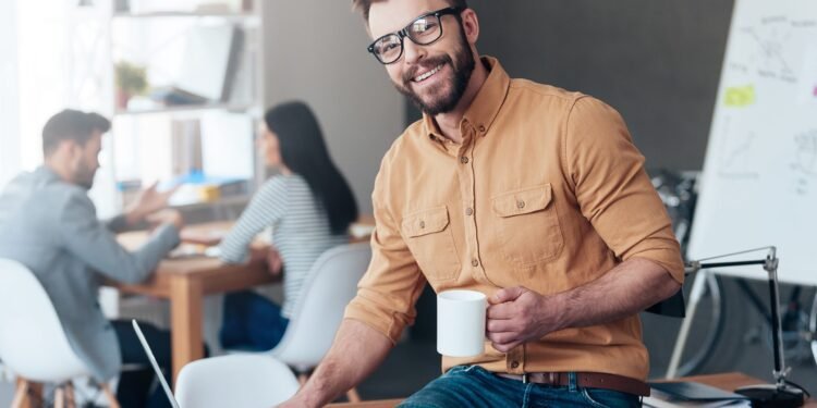 കാനഡയിൽ ജോലി തേടുന്നവർക്ക് സന്തോഷവാർത്ത; വരും വർഷങ്ങളിൽ വേതന വർദ്ധനവ് വേഗത്തിലാകുമെന്ന് പ്രവചനം 1 കാനഡയിൽ ജോലി തേടുന്നവർക്ക് സന്തോഷവാർത്ത; വരും വർഷങ്ങളിൽ വേതന വർദ്ധനവ് വേഗത്തിലാകുമെന്ന് പ്രവചനം