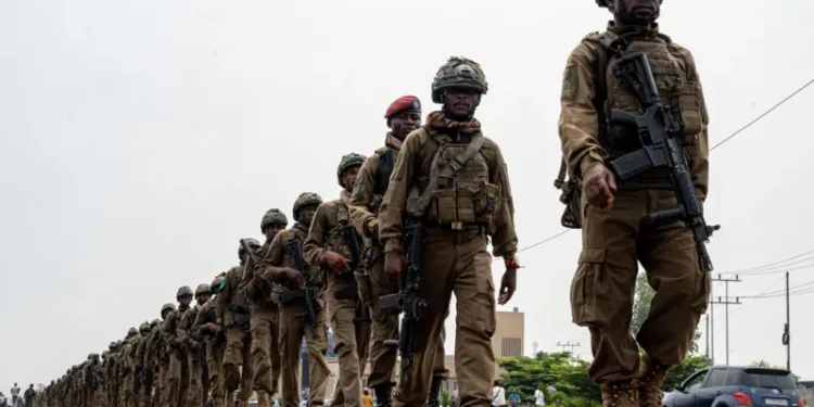 കോംഗോയിൽ സഹായ വിമാനം തകർത്തു: വെടിനിർത്തൽ ലംഘിച്ച് സൈന്യം! 1 കോംഗോയിൽ സഹായ വിമാനം തകർത്തു: വെടിനിർത്തൽ ലംഘിച്ച് സൈന്യം!