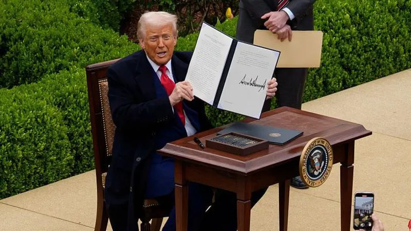 ഓഗസ്റ്റ് 1 മുതൽ വില കൂടും!; ജപ്പാനും കൊറിയയും ഉൾപ്പെടെ 14 രാജ്യങ്ങൾക്ക് ട്രംപിന്റെ താരിഫ് കെണി