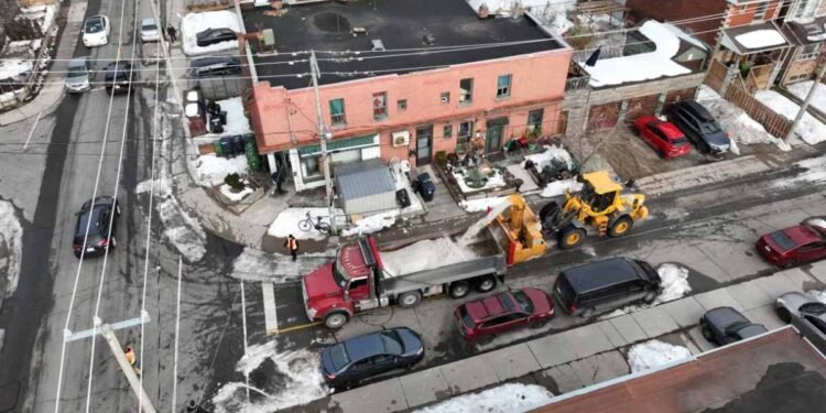 മഞ്ഞ് നീക്കം: ടൊറന്റോയിൽ ജിപിഎസ് ട്രാക്കിംഗ് പാളുന്നു എന്ന് റിപ്പോർട്ട്