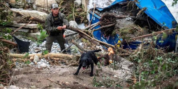 ടെക്സസിനെ വിഴുങ്ങി പ്രളയം: മരണം 59 ആയി, കാണാതായവർക്കായി തിരച്ചിൽ തുടരുന്നു; ആശങ്കയിൽ ആയിരങ്ങൾ