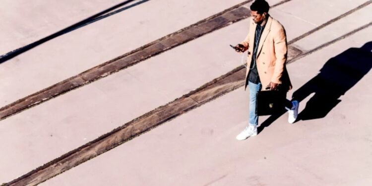 'ബാക്ക് ടു ഓഫീസ്': വർക്ക് ഫ്രം ഹോം മതിയാക്കാൻ കമ്പനികൾ; അറിയാം ജീവനക്കാരുടെ അവകാശങ്ങൾ! 1 ‘ബാക്ക് ടു ഓഫീസ്’: വർക്ക് ഫ്രം ഹോം മതിയാക്കാൻ കമ്പനികൾ; അറിയാം ജീവനക്കാരുടെ അവകാശങ്ങൾ!