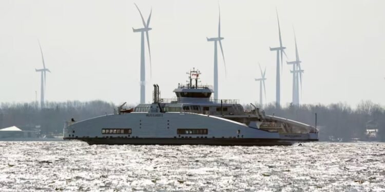 വോൾഫ് ഐലൻഡർ IV ഫെറിക്ക് സുരക്ഷാ പരിഷ്കാരങ്ങൾ: പുതിയ അലാറങ്ങളും ബോയകളും സ്ഥാപിക്കും 1 വോൾഫ് ഐലൻഡർ IV ഫെറിക്ക് സുരക്ഷാ പരിഷ്കാരങ്ങൾ: പുതിയ അലാറങ്ങളും ബോയകളും സ്ഥാപിക്കും