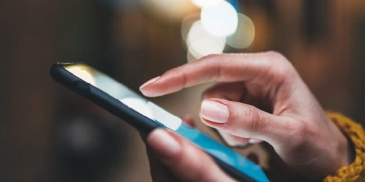 കാനഡയിൽ സ്മിഷിംഗ് തട്ടിപ്പുകൾ വർദ്ധിക്കുന്നു: മുന്നറിയിപ്പുമായി വിദഗ്ദ്ധർ! 1 കാനഡയിൽ സ്മിഷിംഗ് തട്ടിപ്പുകൾ വർദ്ധിക്കുന്നു: മുന്നറിയിപ്പുമായി വിദഗ്ദ്ധർ!