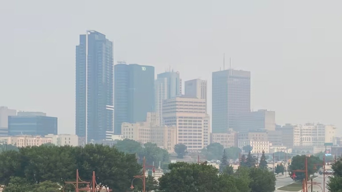 ശ്വാസം മുട്ടി മാനിറ്റോബ: വായു ഗുണനിലവാരം അതീവ ഗുരുതരാവസ്ഥയിൽ!