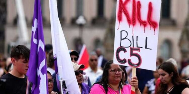 ഒന്റാറിയോയിലെ ഒൻപത് ഫസ്റ്റ് നേഷൻസ് വിഭാഗങ്ങൾ രണ്ട് നിയമങ്ങൾക്കെതിരെ കോടതിയിൽ! 1 ഒന്റാറിയോയിലെ ഒൻപത് ഫസ്റ്റ് നേഷൻസ് വിഭാഗങ്ങൾ രണ്ട് നിയമങ്ങൾക്കെതിരെ കോടതിയിൽ!