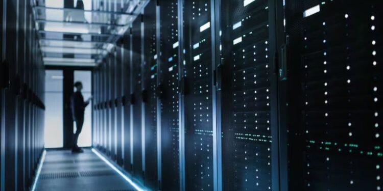 വരുമാനവും തൊഴിലവസരവും കൂടും; ആൽബർട്ടയിൽ വരുന്നു അത്യാധുനിക ഡാറ്റാ സെന്റർ!