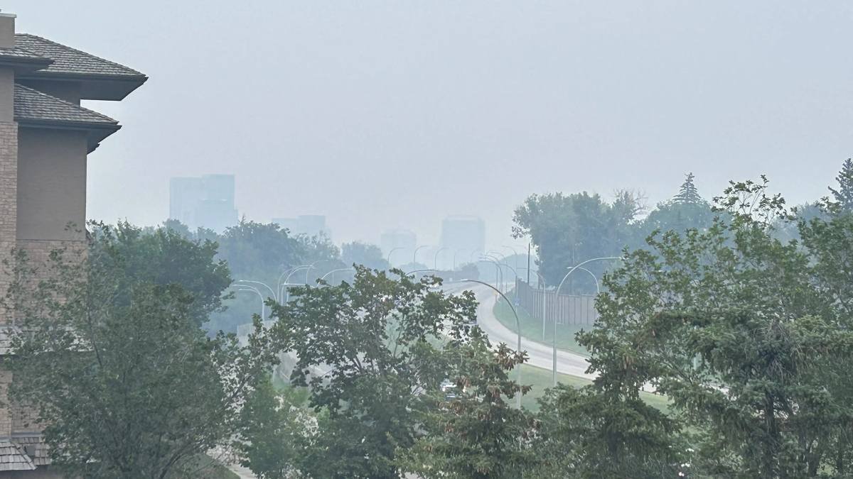 കാനഡയെ പുകയിൽ മുക്കി കാട്ടുതീ: സാസ്കാച്ചെവാനിലും മാനിറ്റോബയിലും അതീവ ജാഗ്രത നിർദ്ദേശം