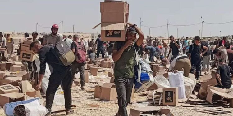 ഗാസയിൽ സഹായം തേടിയെത്തിയ ഫലസ്തീനികൾക്ക് നേരെ ഇസ്രായേൽ ആക്രമണം: 32 പേർ കൊല്ലപ്പെട്ടു! 1 ഗാസയിൽ സഹായം തേടിയെത്തിയ ഫലസ്തീനികൾക്ക് നേരെ ഇസ്രായേൽ ആക്രമണം: 32 പേർ കൊല്ലപ്പെട്ടു!