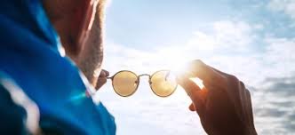 കാനഡയിൽ സ്കിൻ കാൻസർ വർദ്ധിക്കുന്നു: നിങ്ങളുടെ ചർമ്മത്തെയും കണ്ണുകളെയും എങ്ങനെ സംരക്ഷിക്കാം?