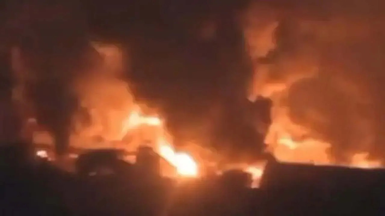 വീണ്ടും യുദ്ധഭീതി: യെമനിൽ ഇസ്രായേൽ ആക്രമണം, ഗൾഫ് മേഖലയിൽ ആശങ്ക