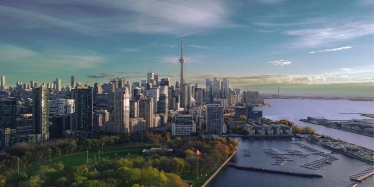 ഒന്റാരിയോയിലേക്ക് സ്വാ​ഗതം! OINP വഴി 21,500 നോമിനേഷനുകൾ പൂർത്തിയായി, മുൻ​ഗണന ലഭിച്ചത് ഈ സ്ട്രീമുകൾക്ക്