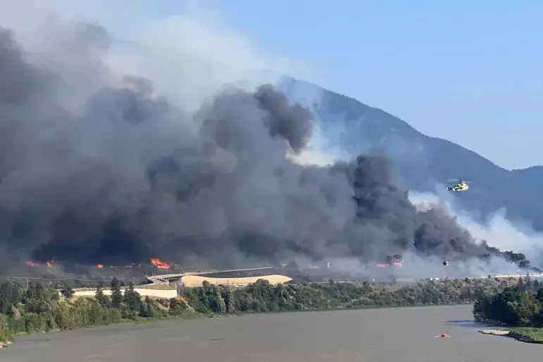 കാനഡയിൽ കാട്ടുതീ ദുരിതമനുഭവിക്കുന്നവർക്ക് കൈത്താങ്ങായി സർക്കാർ