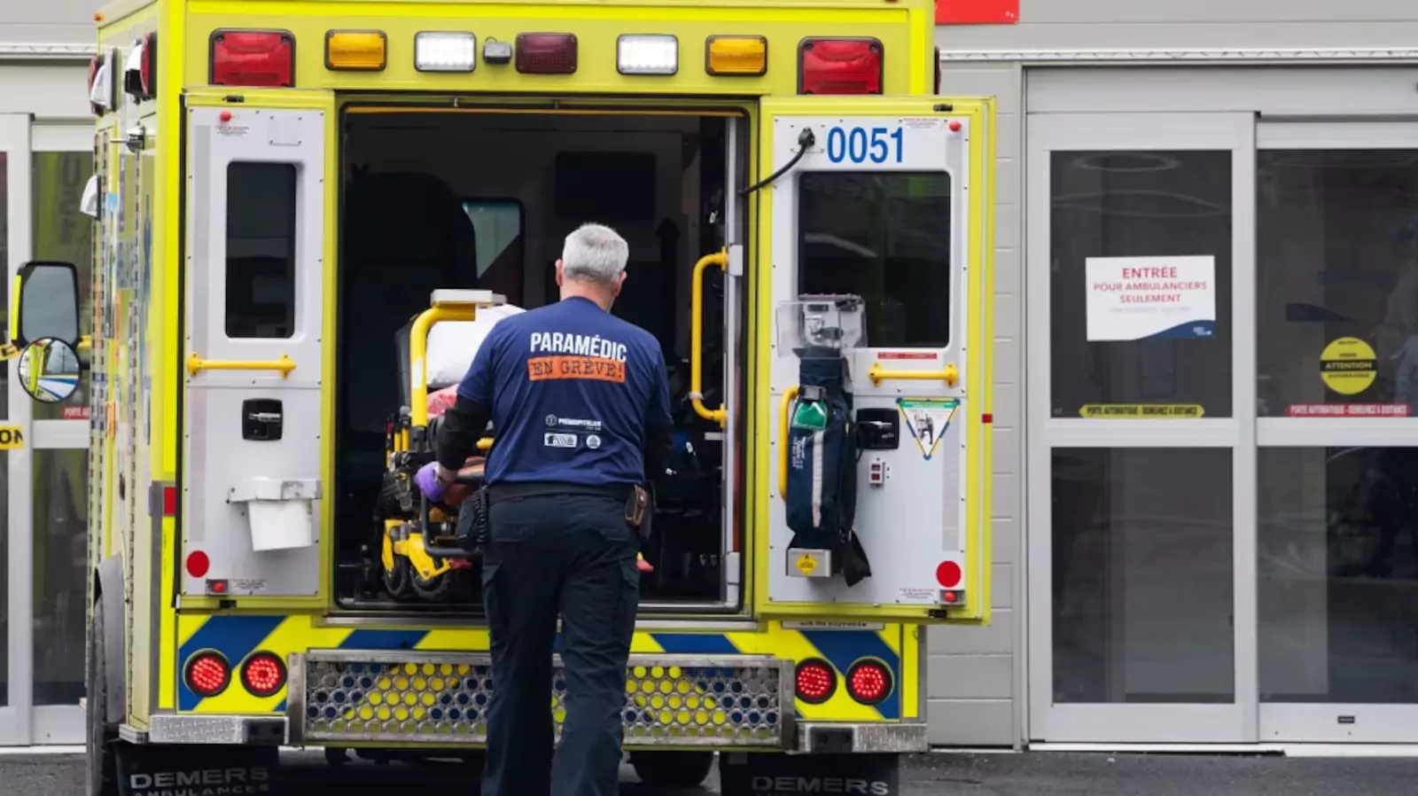 ക്യുബെക്കിൽ പാരാമെഡിക്കുകൾ അനിശ്ചിതകാല സമരത്തിലേക്ക്: ആശങ്ക വേണ്ട, അവശ്യസേവനങ്ങൾ മുടങ്ങില്ല!