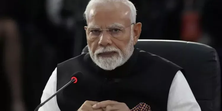 മോദി സർക്കാരിന്റെ സാമ്പത്തിക പരിഷ്കാരങ്ങൾക്കെതിരെ രാജ്യവ്യാപക പണിമുടക്ക്; രാജ്യം സ്തംഭിപ്പിച്ച് തൊഴിലാളികൾ!