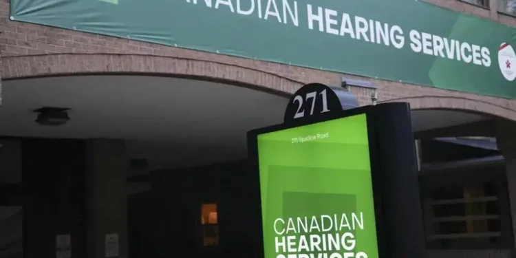 കാനേഡിയൻ ബധിര സമൂഹത്തിന്റെ ശക്തമായ പ്രതിഷേധം: രണ്ട് മാസത്തെ നിരാഹാരം അവസാനിച്ചു