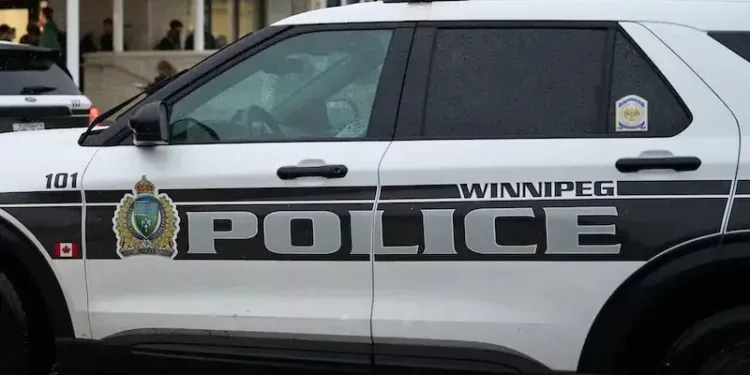 വിന്നിപെഗ് പോലീസിലെ പുതിയ താരം AI: വിളിക്കുമ്പോൾ ഇനി സംസാരിക്കാൻ റോബോട്ടുകൾ! 1 വിന്നിപെഗ് പോലീസിലെ പുതിയ താരം AI: വിളിക്കുമ്പോൾ ഇനി സംസാരിക്കാൻ റോബോട്ടുകൾ!