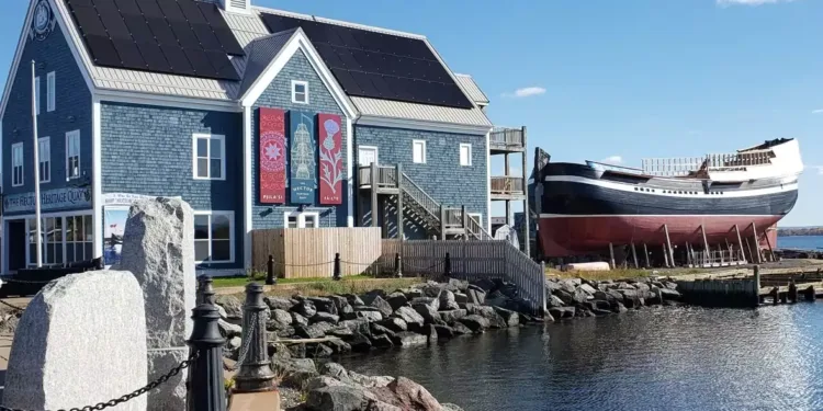 നോവാ സ്കോഷ്യയുടെ ചരിത്രക്കപ്പൽ ‘ഹെക്ടർ’ വീണ്ടും കടലിലേക്ക്; പുനർനിർമ്മാണം പൂർത്തിയായി