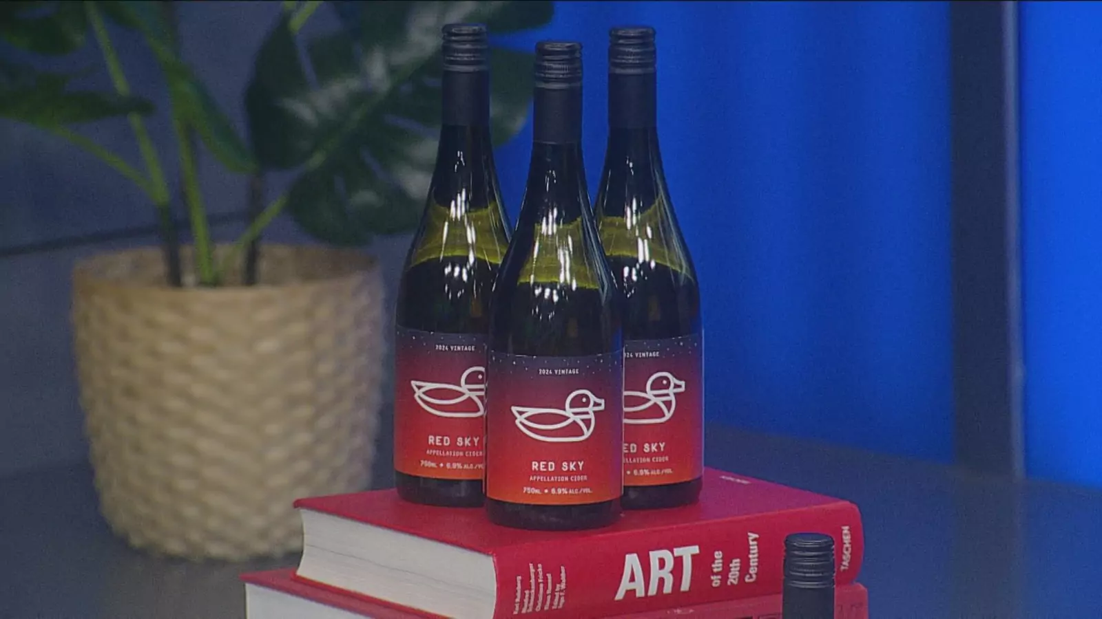 കാനഡയ്ക്ക് അഭിമാനമായി ‘റെഡ് സ്കൈ’: നോവാ സ്കോഷ്യയിൽ പിറന്ന ആദ്യ സൈഡർ അപ്പലേഷൻ!