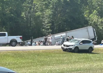Rollover crash involving tour bus on the New York Thruway leaves multiple dead