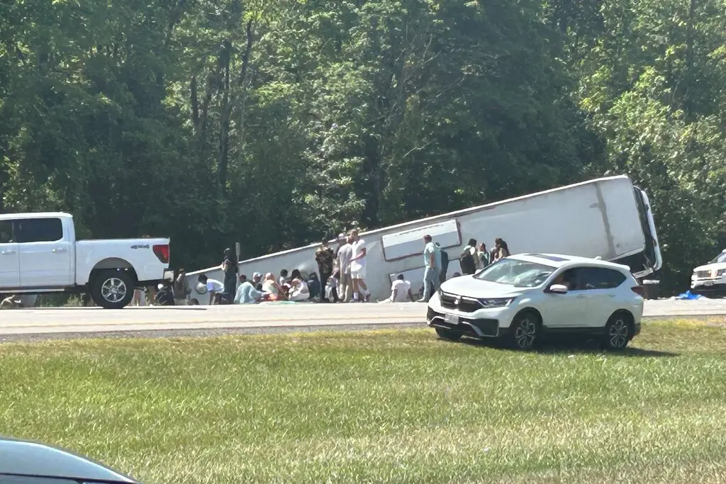 Rollover crash involving tour bus on the New York Thruway leaves multiple dead