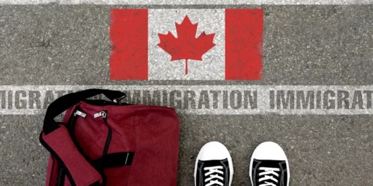 തുടർച്ചയായ മൂന്നാം മാസവും ബാക്ക്ലോഗ്; IRCCയിൽ തീർപ്പാക്കാൻ ബാക്കി 901700 അപേക്ഷകൾ 1 canada immigration