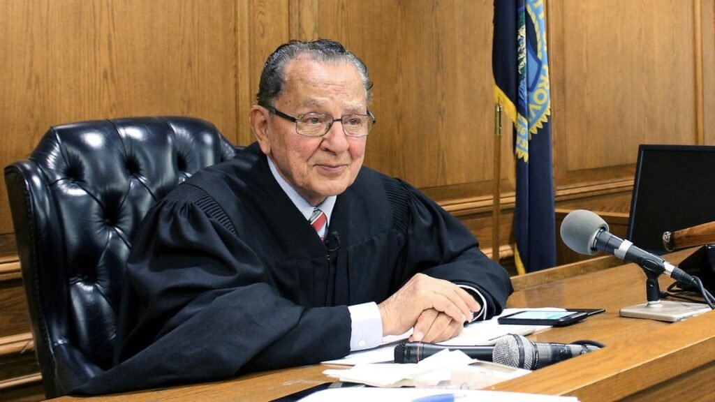 Obit Frank Caprio 47094