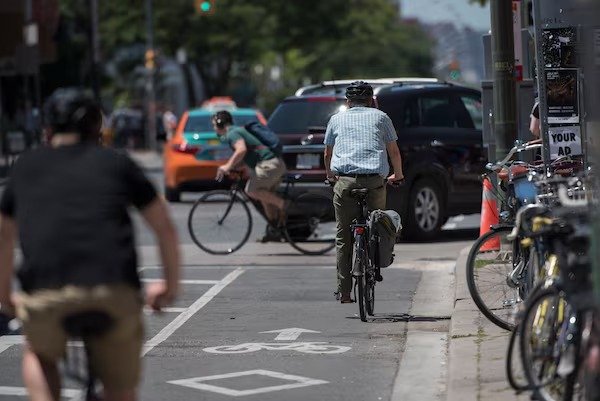 ടൊറന്റോയിലെ ബൈക്ക് പാതകൾ നിലനിർത്താൻ കോടതി; ഇനി എന്ത് സംഭവിക്കും!