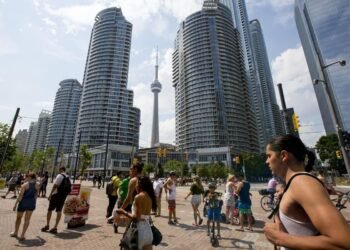 കാനഡയിൽ ഉഷ്ണതരംഗം തുടരുന്നു; ഒന്റാറിയോയിലും ക്യുബെക്കിലും അതിശക്തമായ ചൂട്