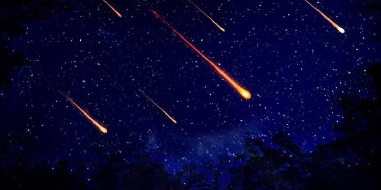 ആഗസ്റ്റ് 12-13 തീയതികളിൽ ആകാശം നോക്കിയിരിക്കാം: പെഴ്സീഡ്സ് ഉൽക്കാവർഷം എത്തുന്നു