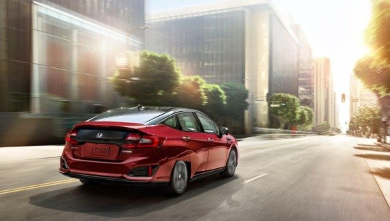 ആൽബെർട്ടയിൽ വാഹന ഇൻഷുറൻസ് നിരക്ക് കുതിക്കുന്നു; പ്രതിസന്ധിയിൽ സാധാരണക്കാർ