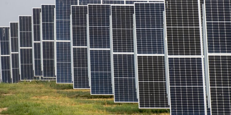 ജയിലുകളിൽ സൗരോർജ്ജം ഉപയോഗിക്കാൻ ആൽബർട്ട; പ്രതിവർഷം 1 മില്യൺ ഡോളർ ലാഭിക്കാൻ ലക്ഷ്യമിട്ട് സർക്കാർ