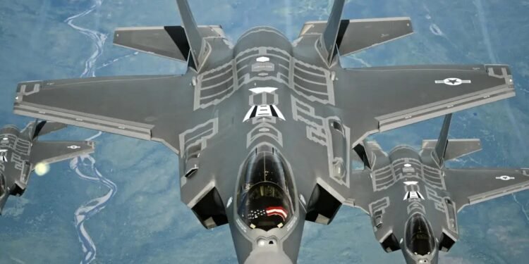 പതിറ്റാണ്ടുകളുടെ കാത്തിരിപ്പ്, എന്നിട്ടും അനിശ്ചിതത്വം! എഫ്-35 ജെറ്റ് കാനഡയുടെ തലവേദനയാകുന്നു 1 പതിറ്റാണ്ടുകളുടെ കാത്തിരിപ്പ്, എന്നിട്ടും അനിശ്ചിതത്വം! എഫ്-35 ജെറ്റ് കാനഡയുടെ തലവേദനയാകുന്നു