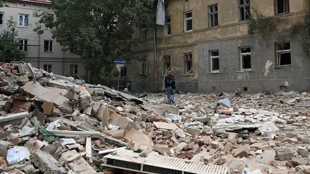 റഷ്യയുടെ കനത്ത വ്യോമാക്രമണം; യുക്രെയ്ൻ്റെ പടിഞ്ഞാറൻ മേഖലയിലെ ഇലക്ട്രോണിക്സ് ഫാക്ടറി തകർത്തു