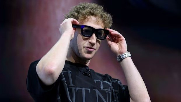 AI ഗ്ലാസ്സുകൾ വിപണിയിൽ തരംഗമാകും; പുതിയ ഗാഡ്ജറ്റുകളുമായി മെറ്റയും ഗൂഗിളും