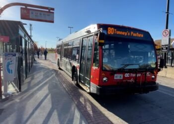 ഒസി ട്രാൻസ്‌പോയുടെ പുതിയ റൂട്ട് 105; വിമാനത്താവള യാത്ര ഇനി എളുപ്പം, വിദ്യാർഥികൾക്ക് നിരക്ക് കൂടും