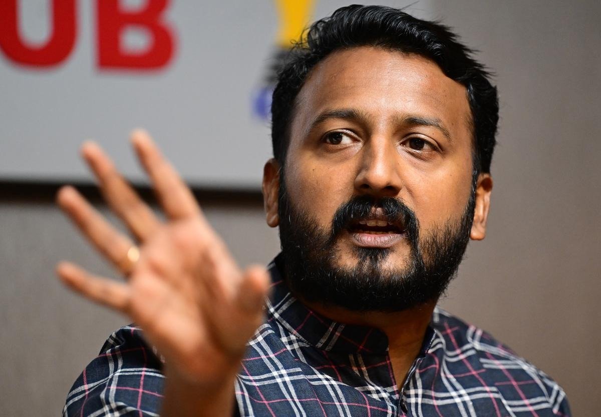 അച്ചടക്ക നടപടി: ലൈംഗിക ആരോപണത്തിൽ രാഹുൽ മാങ്കൂട്ടത്തിലിന് സസ്പെൻഷൻ; എംഎൽഎ സ്ഥാനം രാജി വെക്കില്ല