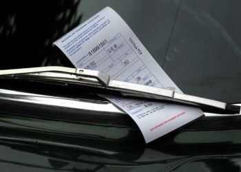 നിയമം ലംഘിച്ചാൽ പോക്കറ്റ് കാലിയാകും; ഒട്ടാവയിൽ പാർക്കിങ് പിഴയിലൂടെ 10 ലക്ഷം ഡോളർ വരുമാനം