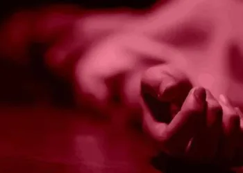 2 people dead after getting flesh-eating bacteria
