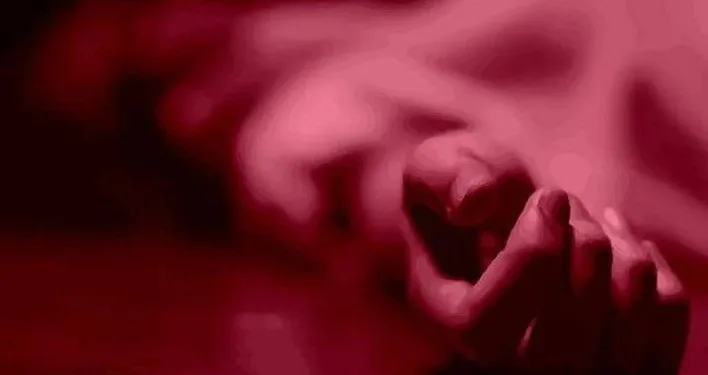 2 people dead after getting flesh-eating bacteria