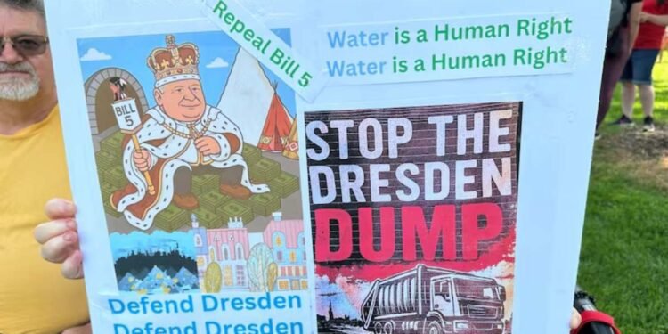 ഡ്രെസ്ഡൻ മാലിന്യ പദ്ധതി: പ്രീമിയർക്കും മന്ത്രിമാർക്കും എതിരായ അന്വേഷണം തള്ളി കമ്മീഷണർ 1 posters