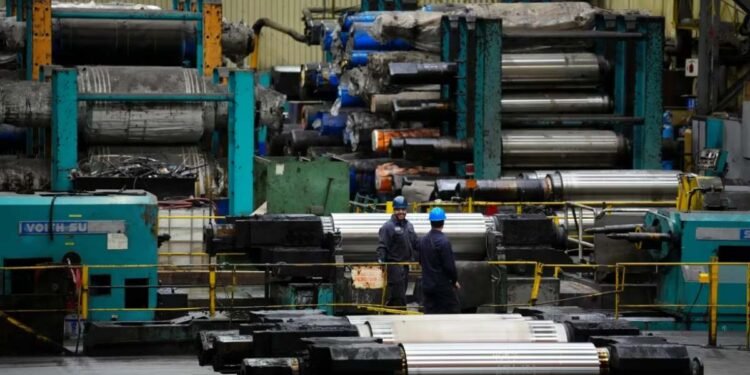 ഒന്റാറിയോയിൽ തൊഴിൽ പ്രതിസന്ധി: യു.എസ്. താരിഫ് മൂലം 38,000 ജോലി നഷ്ടമായി 1 manufacturing sector