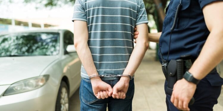 ഒന്റാരിയോയിൽ ട്രാഫിക് പരിശോധനയ്ക്കിടെ പോലീസുകാരനെ കാറിടിച്ച് വീഴ്ത്തി; കുറ്റം സമ്മതിച്ച് ഇന്ത്യൻ വിദ്യാർത്ഥി 1 arrest