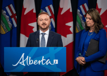 Alberta's chief electoral officer says a proposed referendum question on separation will go before a judge,