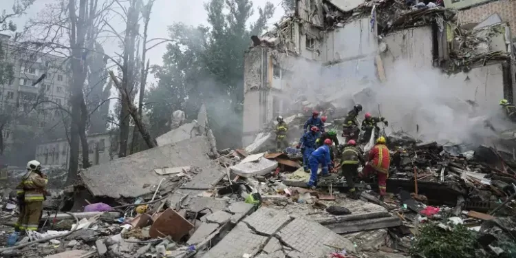 വെടിനിർത്തൽ ആവശ്യം തള്ളി റഷ്യ; കീവിൽ മിസൈൽ ആക്രമണം, 28 മരണം