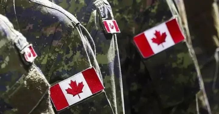 കാനഡ സൈന്യത്തിൽ വംശീയാധിക്ഷേപം വർധിക്കുന്നു; നാല് വർഷത്തിന് ശേഷം ഇരട്ടിച്ച് റിപ്പോർട്ടുകൾ 1 കാനഡ സൈന്യത്തിൽ വംശീയാധിക്ഷേപം വർധിക്കുന്നു; നാല് വർഷത്തിന് ശേഷം ഇരട്ടിച്ച് റിപ്പോർട്ടുകൾ