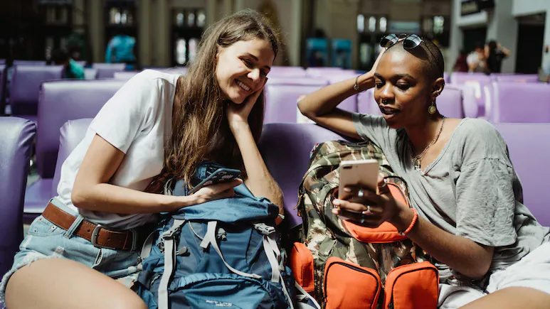 Fun ways to kill time at the airport